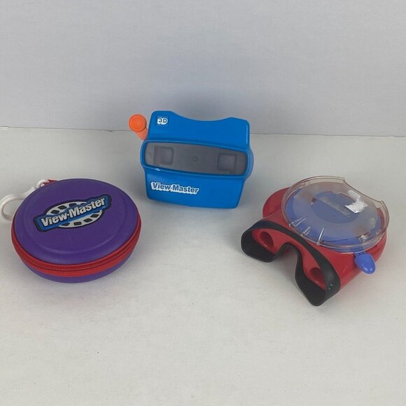 View Masters & Zip Around Case With 3 Dora Slides Inside Pretend Play Lot - Picture 1 of 6